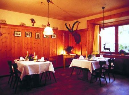 Gasthaus Alte Post Zillis Buitenkant foto