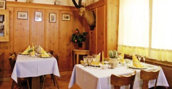 Gasthaus Alte Post Zillis Buitenkant foto